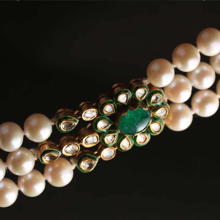 KMN 159b - Emerald and Uncut Three String Pearl Necklace