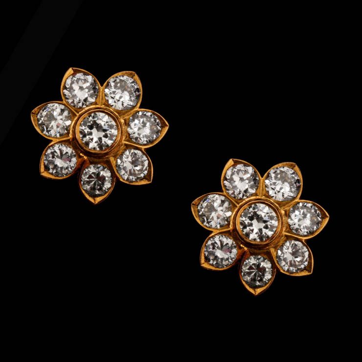 KMN 230 - Breathtaking Floral Diamond Earring
