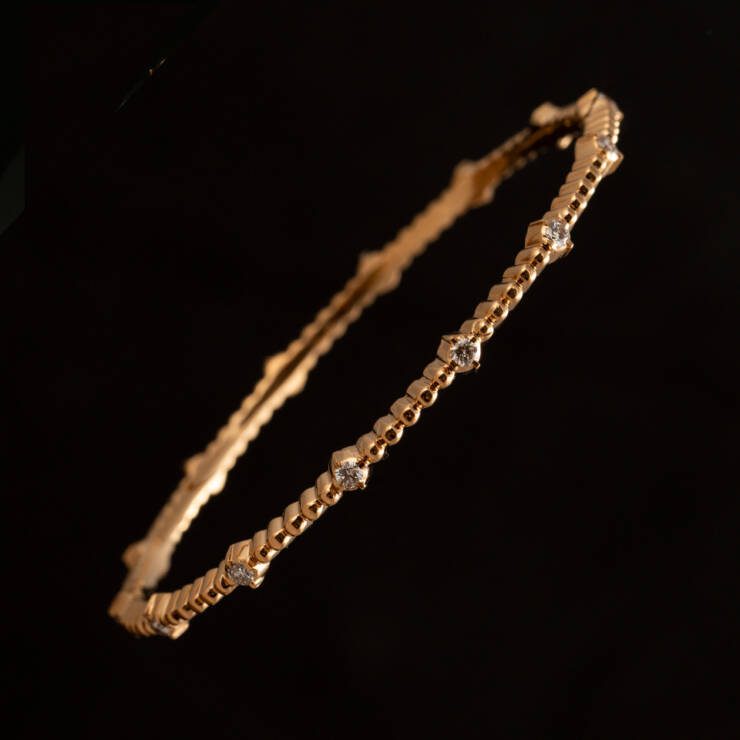 KMN 321 - Sleek Diamond Bangle