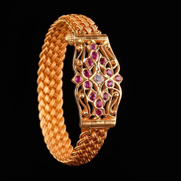KMN 327 - Ruby Bangle