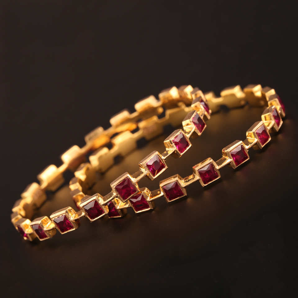 KMN-285-Contemporary-Ruby-Bangle